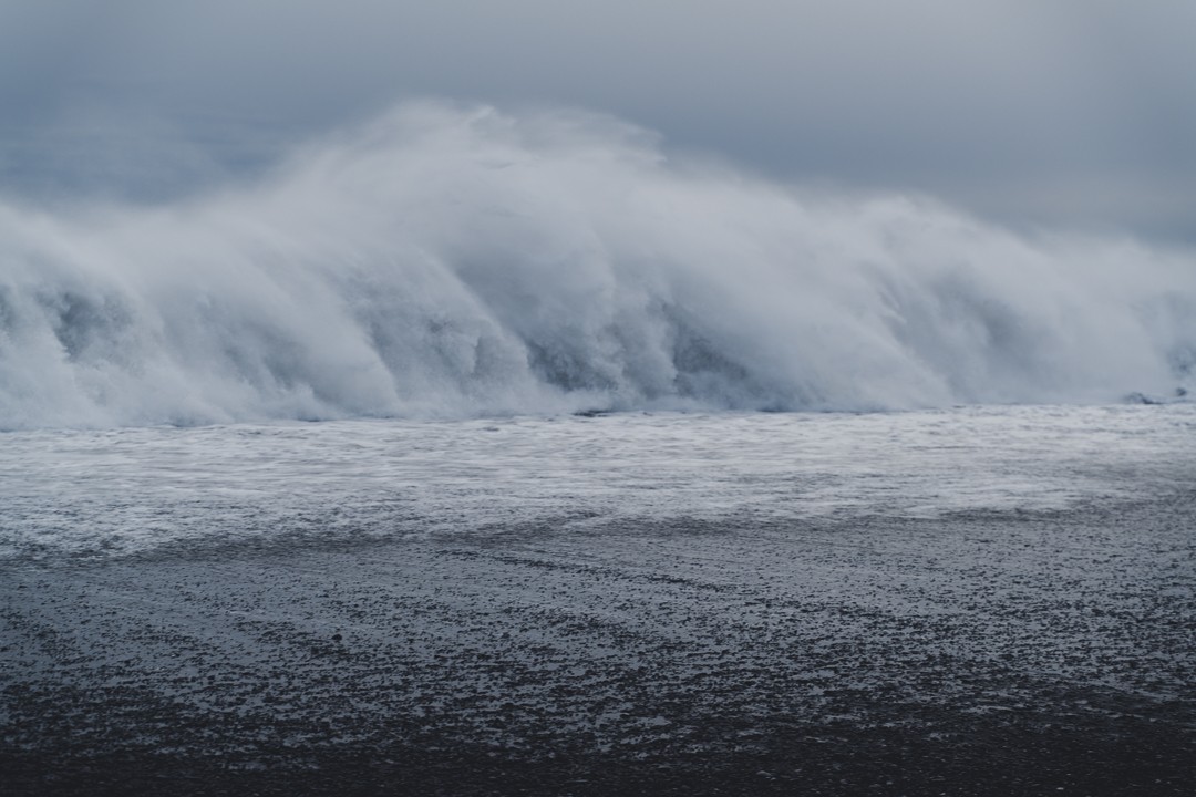 Big Waves Iceland